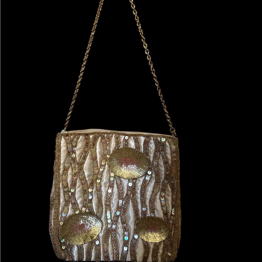 Elegant Gold Sequin Shoulder Bag